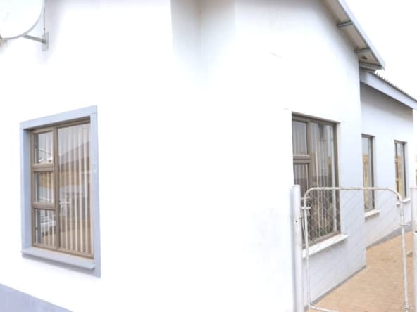 Otjomuise free standing house unit for sale